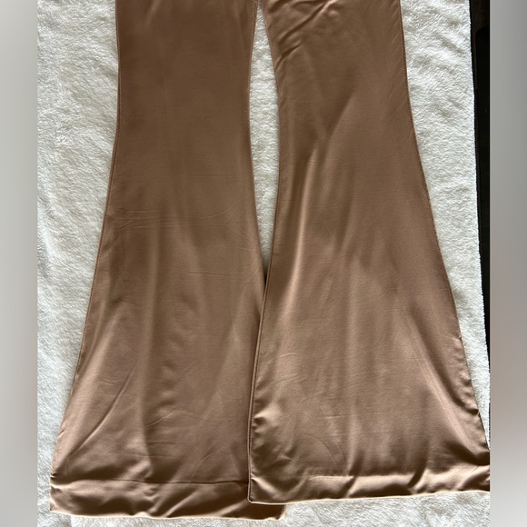 ICON Par Simon Flared Pants - Picture 3 of 7